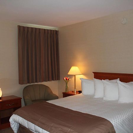 Hotel Mount Pearl Mount Pearl Park Екстериор снимка