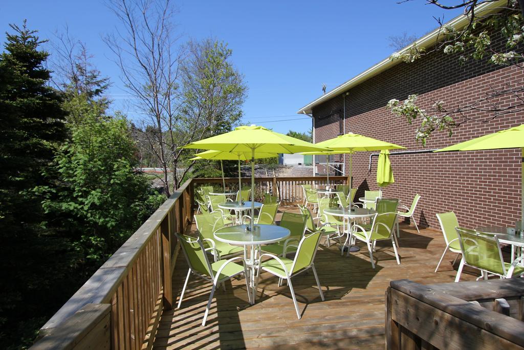 Hotel Mount Pearl Mount Pearl Park Екстериор снимка