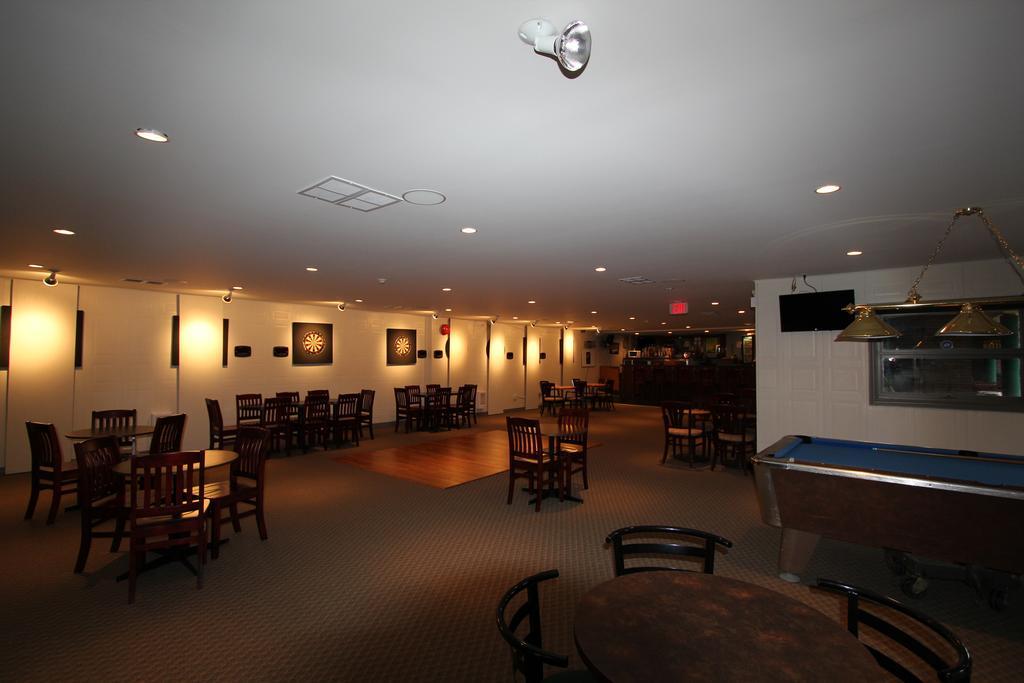 Hotel Mount Pearl Mount Pearl Park Екстериор снимка